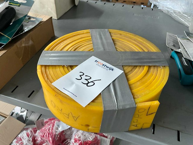 Rol afdichtrubber 5 mm - afbeelding 1 van  3