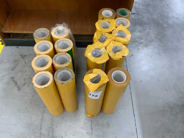 Rol dubbelzijdig plakband (18x) - afbeelding 1 van  2