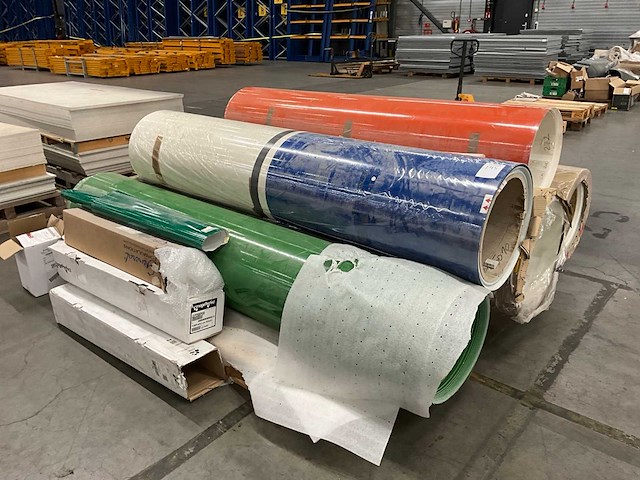 Rol gelamineerd polyester (5x) - afbeelding 1 van  4