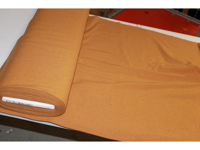 Rol stof 1 rol bruin met zwartye stip 150 breed 240 gr 10 meter - afbeelding 2 van  3