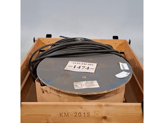 Rol touw op houten haspel en 1x kabel, o.a. phillystran - afbeelding 2 van  5
