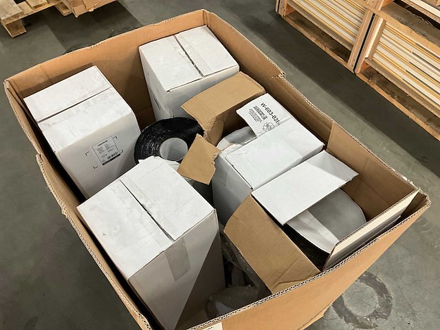 Rol zelfklevende bitumineuze afdichtingsband (6x) - afbeelding 2 van  4