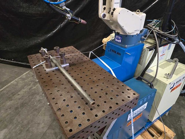 Rolan - 2010 - almega ax s3 - lasrobot - afbeelding 12 van  15