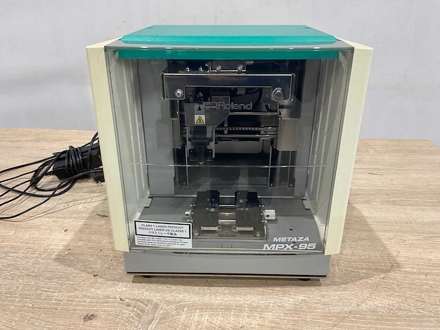 Roland - metaz mpx-95 - professionele graveermachine - afbeelding 8 van  13