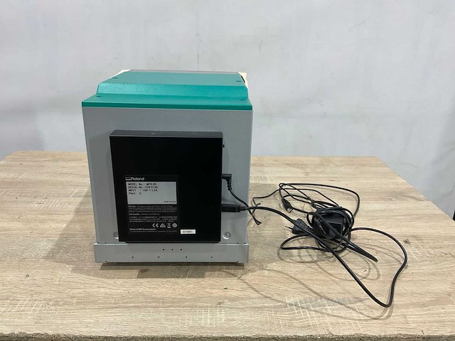 Roland - metaz mpx-95 - professionele graveermachine - afbeelding 10 van  13