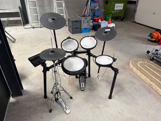 Roland electrisch drumstel - afbeelding 1 van  5