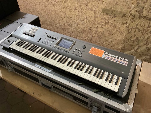 Roland fantom fa-76 synthesizer keyboard - afbeelding 1 van  8