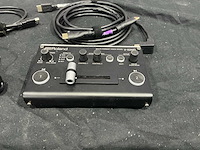 Roland v-02hd videomixer - afbeelding 2 van  3