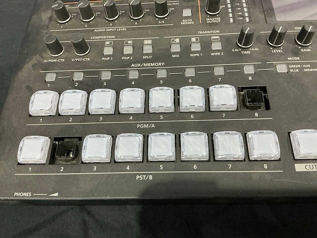 Roland v-60hd hd video switcher - afbeelding 3 van  4