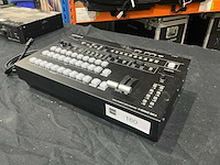 Roland v-800hd mk ii videomixer - afbeelding 1 van  3