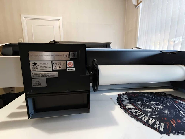 Roland versastudio bn-20d professionele dtf printer & snijplotter - afbeelding 7 van  12