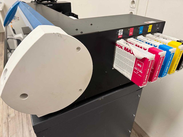Roland versastudio bn20 printer en snijplotter (eco-solvent) - afbeelding 12 van  15