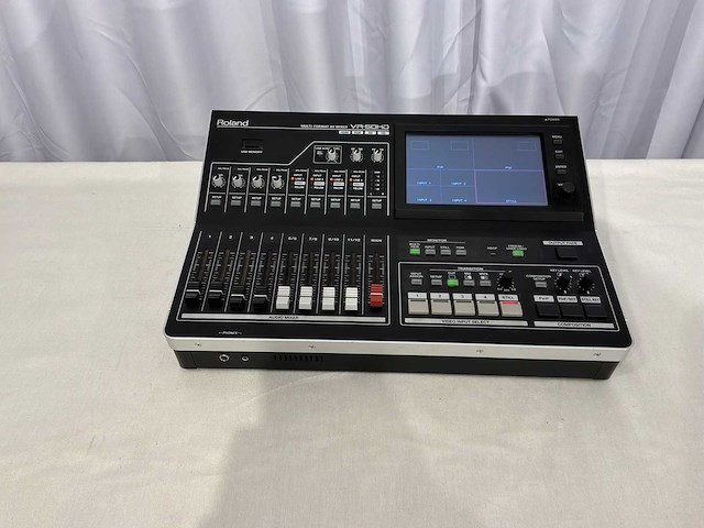 Roland vr50hd videomixer - afbeelding 1 van  3