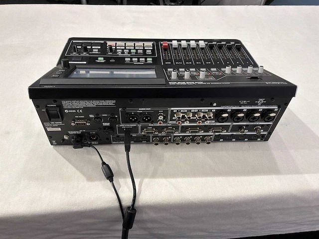 Roland vr50hd videomixer - afbeelding 3 van  3
