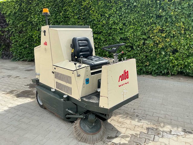 Rolba - 1988 - 828d - zelfrijdende veegmachine - afbeelding 14 van  27