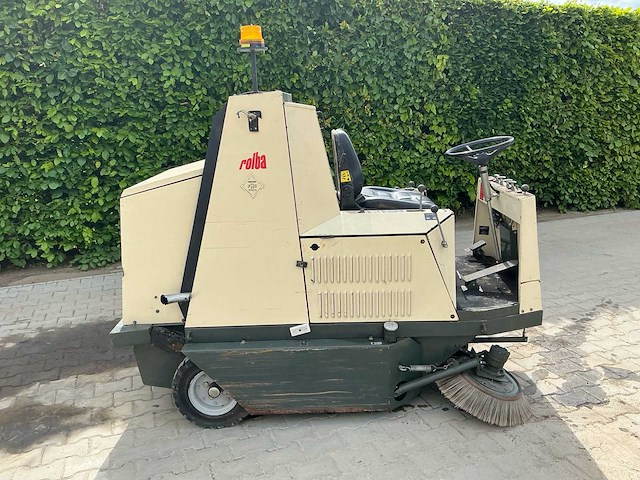 Rolba - 1988 - 828d - zelfrijdende veegmachine - afbeelding 16 van  27