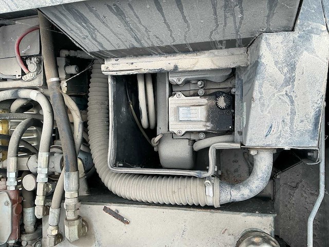 Rolba - 1988 - 828d - zelfrijdende veegmachine - afbeelding 19 van  27