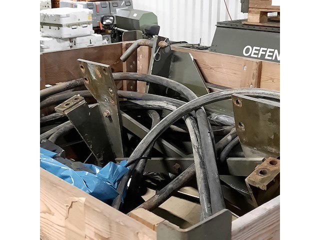 Rolbezem met tank en diverse onderdelen, nido, hf-25-ds, 1987 - afbeelding 9 van  20