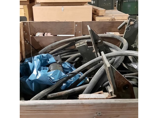 Rolbezem met tank en diverse onderdelen, nido, hf-25-ds, 1987 - afbeelding 10 van  20