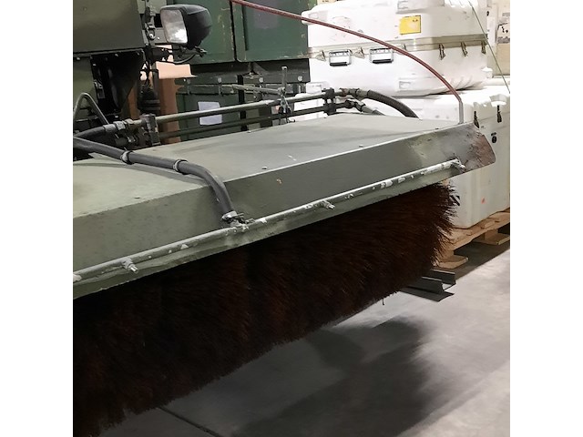 Rolbezem met tank en diverse onderdelen, nido, hf-25-ds, 1987 - afbeelding 14 van  20