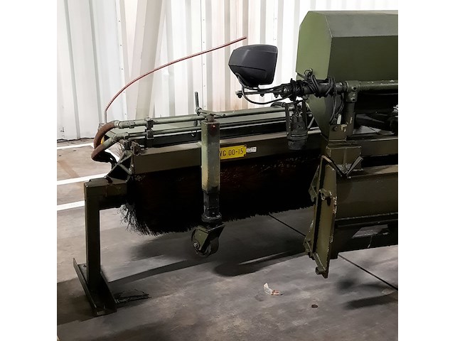 Rolbezem met tank en diverse onderdelen, nido, hf-25-ds, 1987 - afbeelding 19 van  20