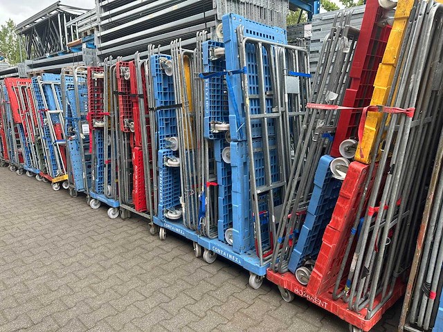 Rolcontainer (210x) - afbeelding 1 van  5