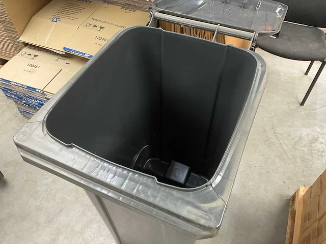 Rolcontainer 240ltr - afbeelding 2 van  2