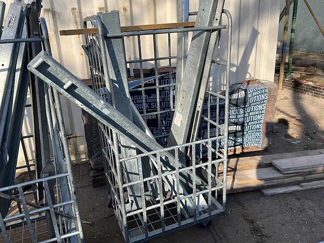 Rolcontainer (3x) - afbeelding 2 van  3