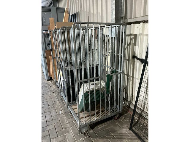 Rolcontainer (4x) - afbeelding 3 van  3