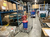 Rolcontainer en divers - afbeelding 1 van  5