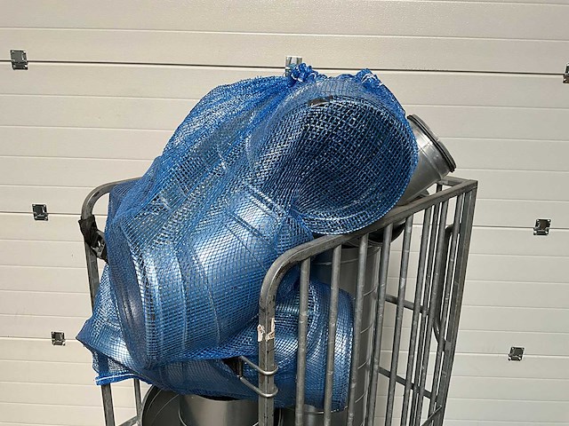 Rolcontainer met kanaalwerk - afbeelding 3 van  4