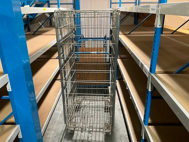 Rolcontainer - afbeelding 1 van  1