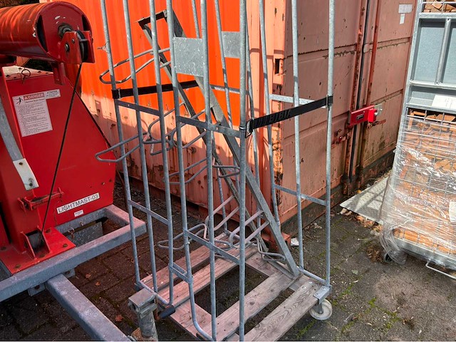 Rolcontainer - afbeelding 1 van  5