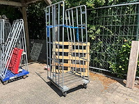 Rolcontainers en divers (5x) - afbeelding 2 van  4
