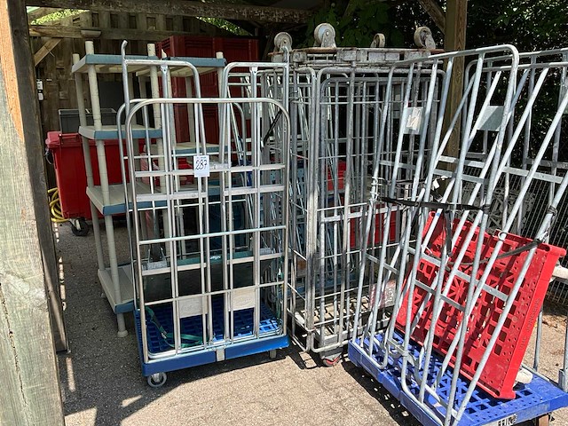 Rolcontainers en divers (5x) - afbeelding 3 van  3
