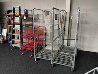Rolcontainers en divers - afbeelding 1 van  7