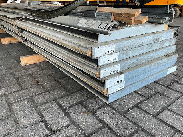 Roldeur en garagedeur (4x) - afbeelding 9 van  11