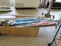 Roldeur en vouwdeur systemen in houten box. - afbeelding 1 van  3