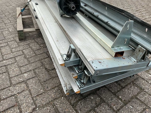 Roldeur / sectionaaldeur / rolpoort (2x) - afbeelding 8 van  17