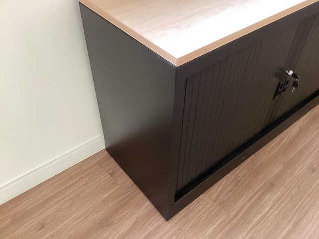 Roldeurkast 120 cm , zwart / beuken - afbeelding 3 van  5