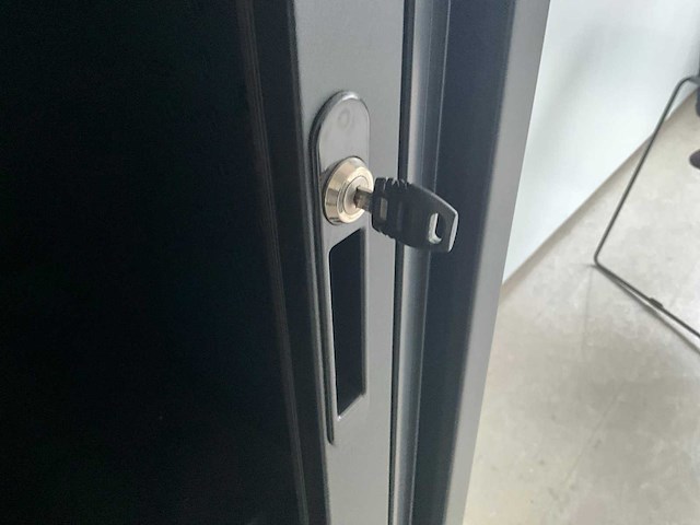 Roldeurkast 120x45x198cm + inhoud - afbeelding 4 van  5