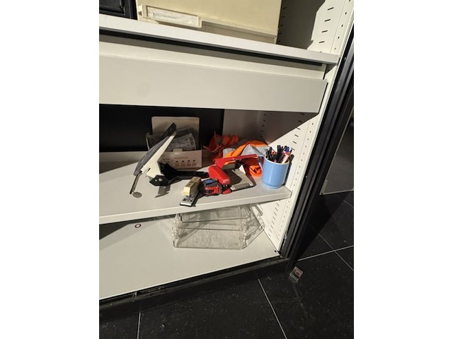 Roldeurkast met bhv en pbm materialen, zwart - afbeelding 8 van  9