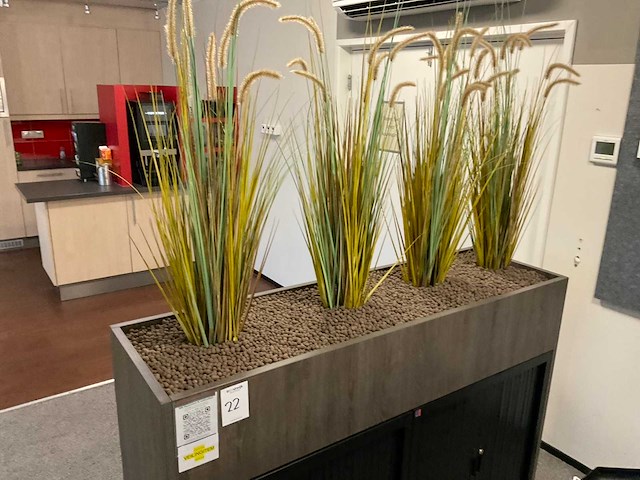 Roldeurkast met plantenbak - afbeelding 6 van  6