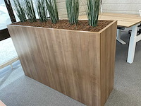 Roldeurkast met plantenbak - afbeelding 2 van  6