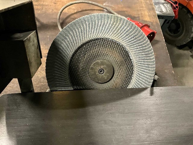 Rolei ef165 gereedschapslijp machine - afbeelding 4 van  5