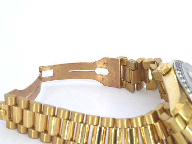 Rolex - gouden rolex oyster perpetual day date polshorloge met natuurlijke diamanten - afbeelding 9 van  11