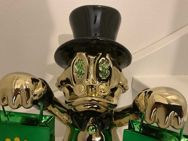 Rolex dagobert duck sculptuur - afbeelding 3 van  9