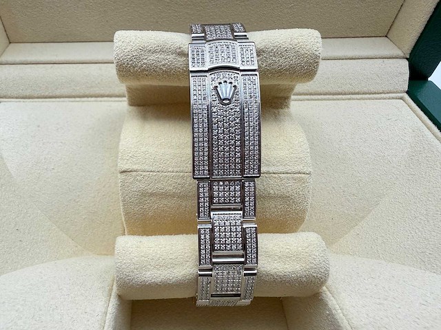 Rolex datejust 31 | 278240 | full "iced" out with natural diamonds | roman dial - afbeelding 9 van  12
