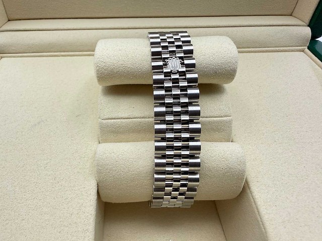 Rolex datejust 31 278274 | silver diamond dot | jubilee | 2026 | unworn - afbeelding 8 van  12