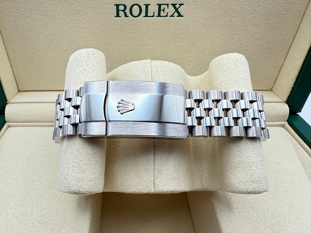 Rolex datejust 36 126200 | blue dial | jubilee | unworn | 2026 - afbeelding 9 van  12